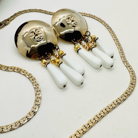 Vintage Modernist Statement Earrings & MCM Necklace - Picture 16 of 16